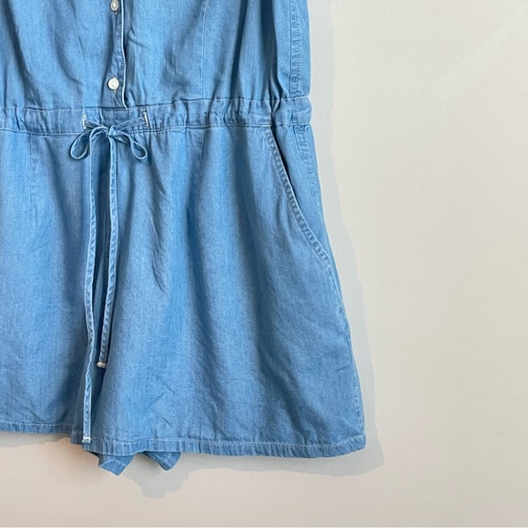 NWOT Levis Strauss Women’s Roomy Blue Chambray Button Down Romper Shorts… - Picture 6 of 8